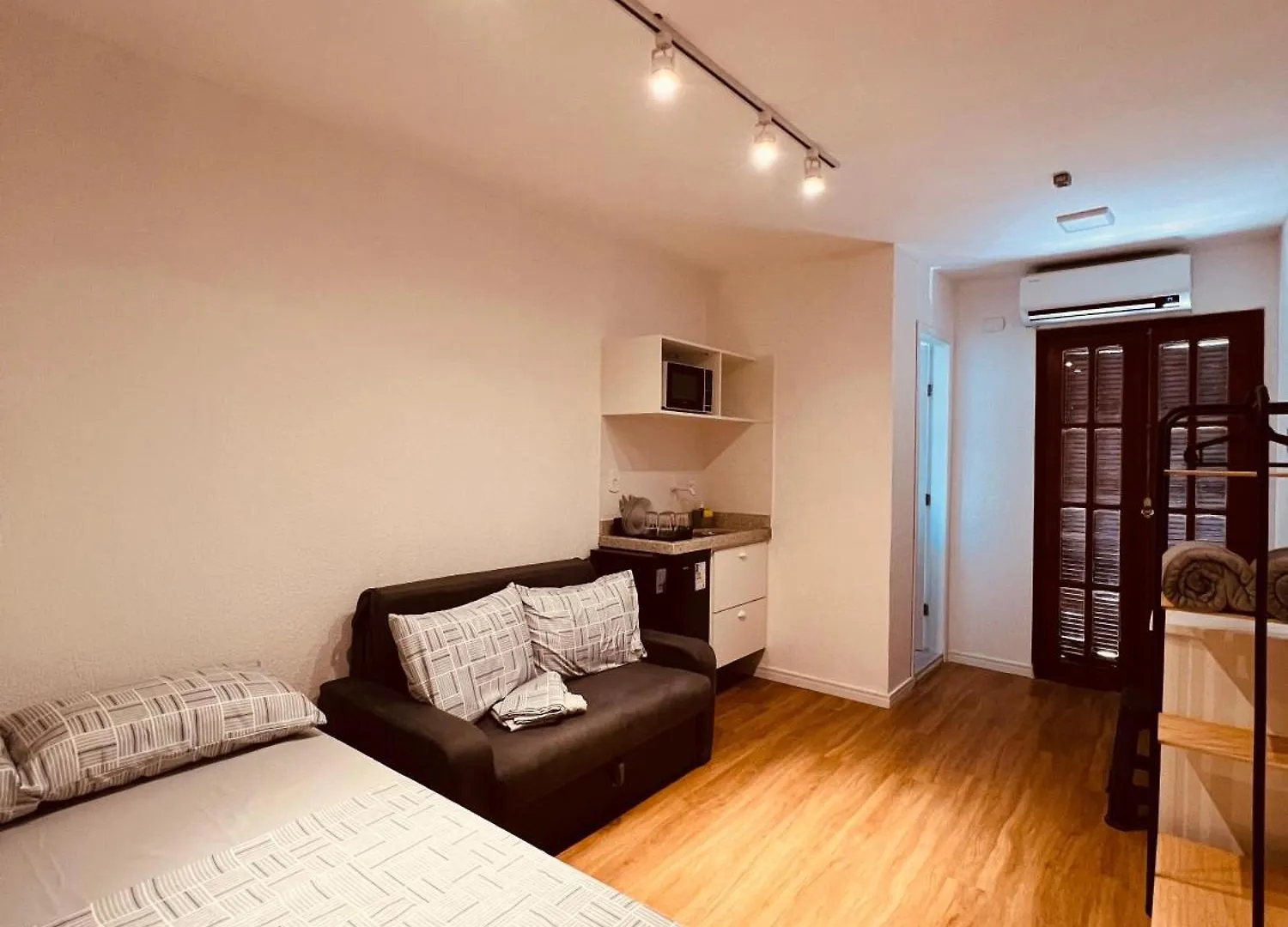 Appartamento Suites - 100M Da Praia Do Forte - Cabo Frio Com Ar E Wi Fi Brasile